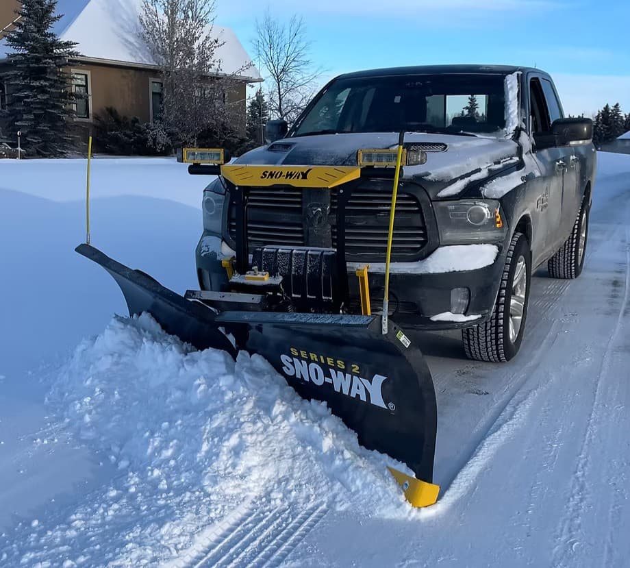 Commercial snow removal and landscaping services in Calgary